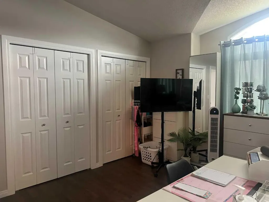 807 8a Street Fox Creek AB T0H 1P0