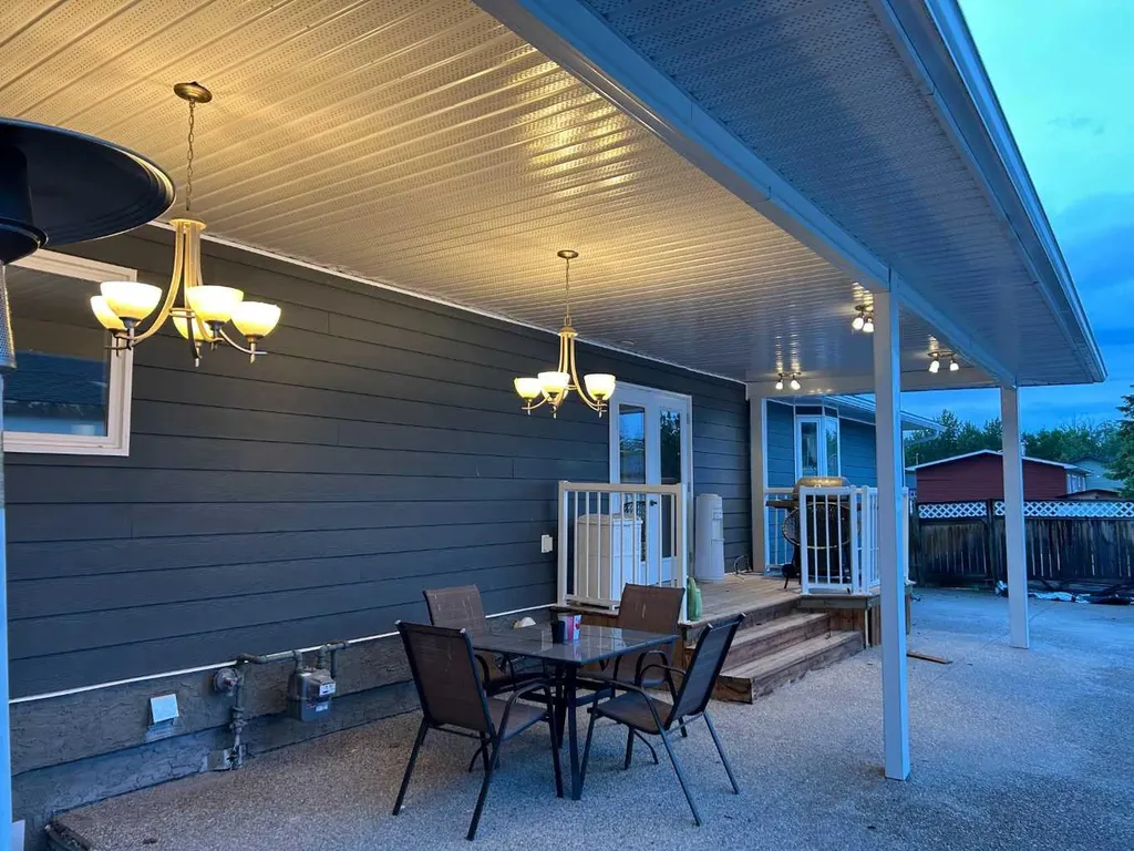 807 8a Street Fox Creek AB T0H 1P0