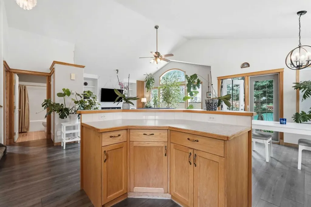 761 Sheep River Court Okotoks AB T1S1T8