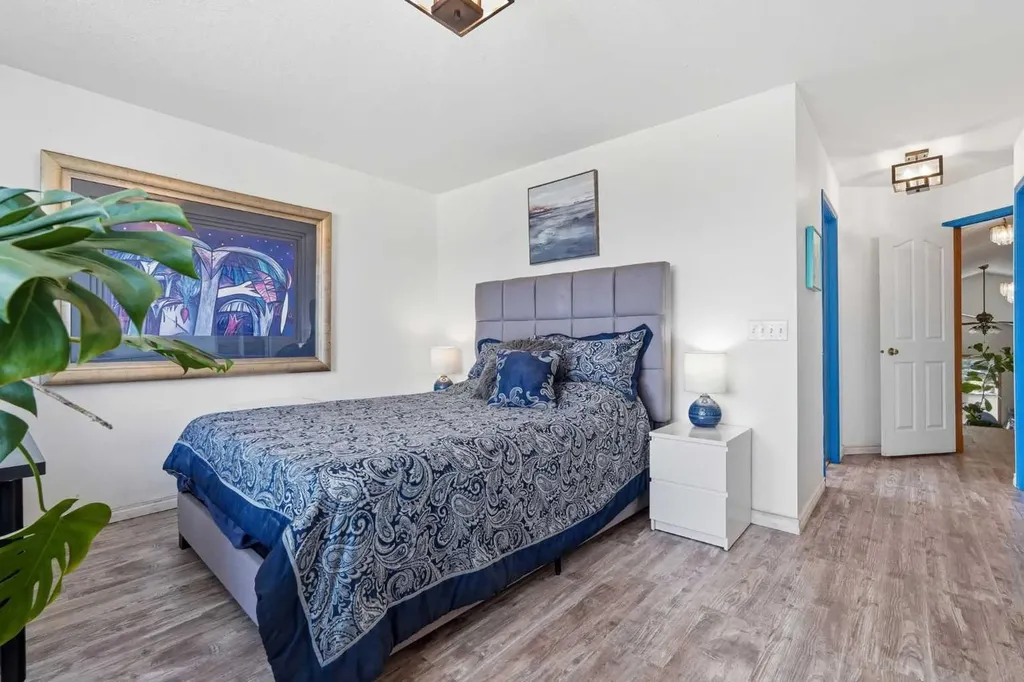 761 Sheep River Court Okotoks AB T1S1T8
