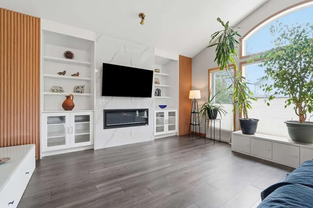 761 Sheep River Court Okotoks AB T1S1T8