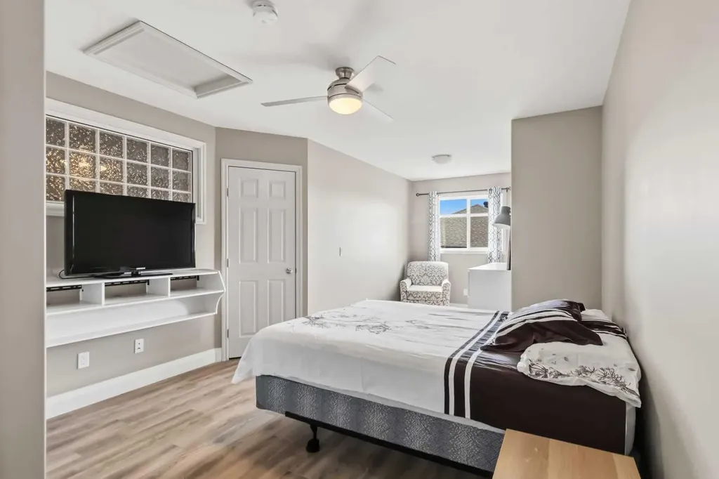 137 Fontaine Crescent Fort Mcmurray AB T9H 0C3
