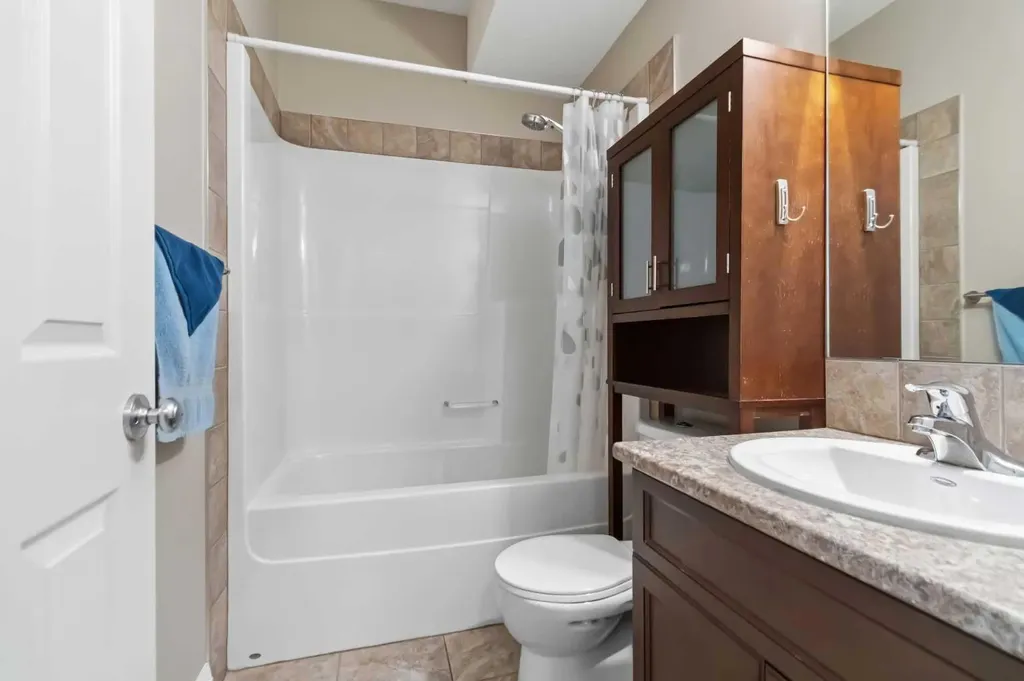 137 Fontaine Crescent Fort Mcmurray AB T9H 0C3