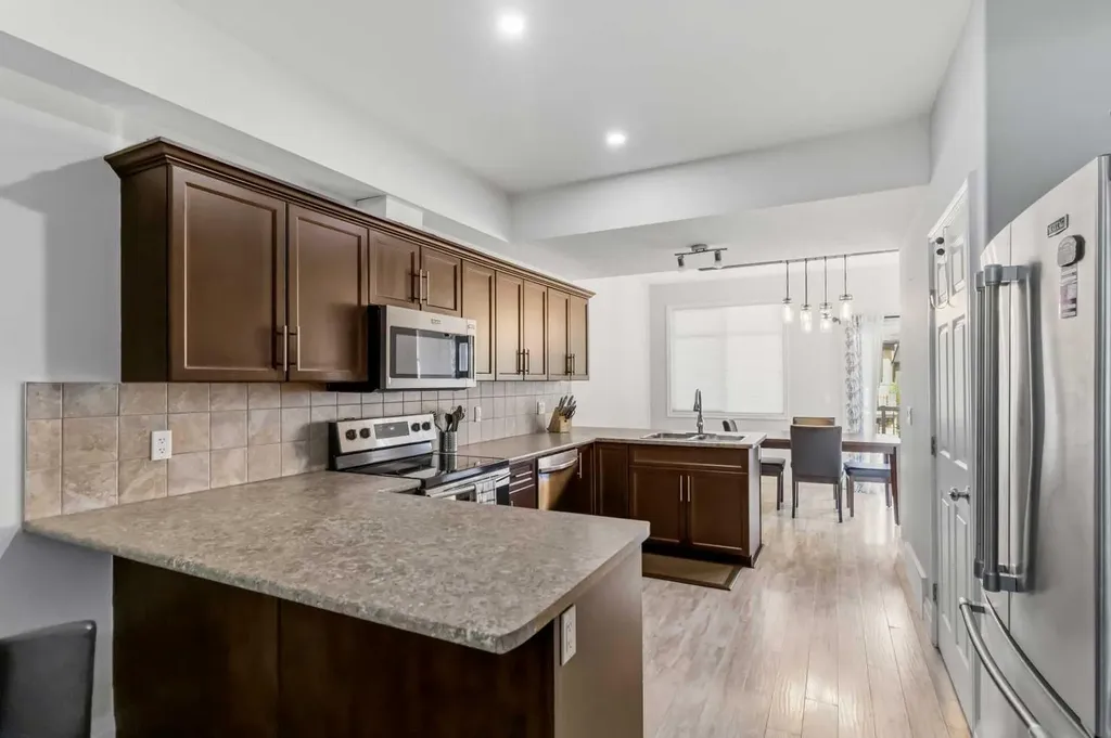 137 Fontaine Crescent Fort Mcmurray AB T9H 0C3