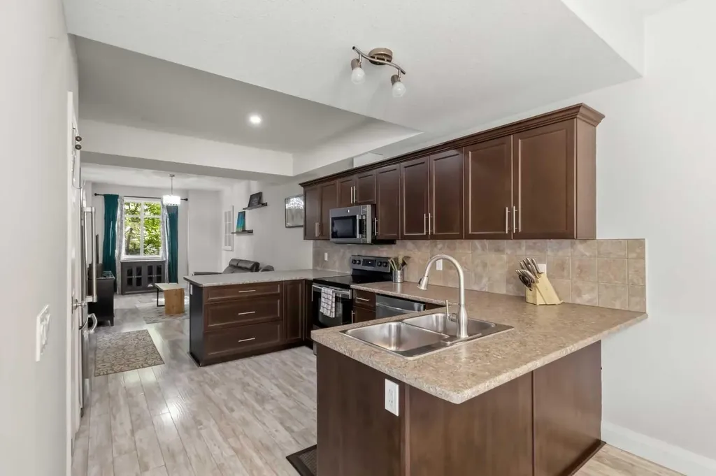 137 Fontaine Crescent Fort Mcmurray AB T9H 0C3