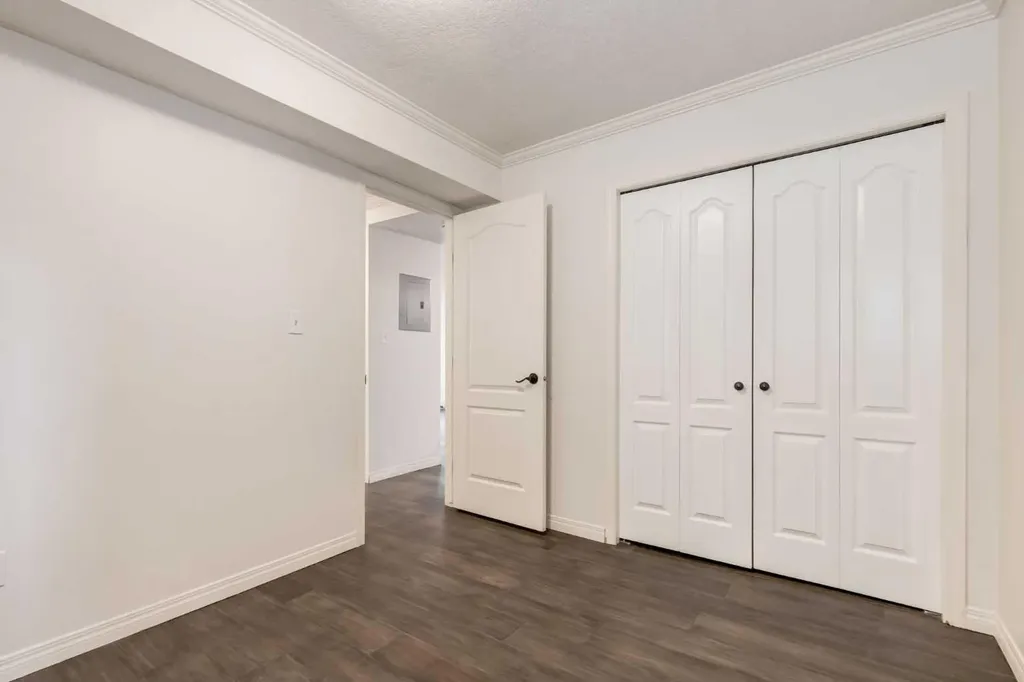 126 24 Avenue SW Calgary AB T2S 0J9