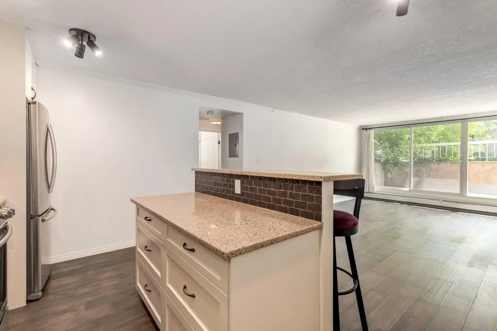 126 24 Avenue SW Calgary AB T2S 0J9