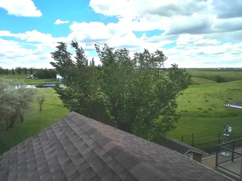 302 Sixmile Ridge S Lethbridge AB T1K 5W8