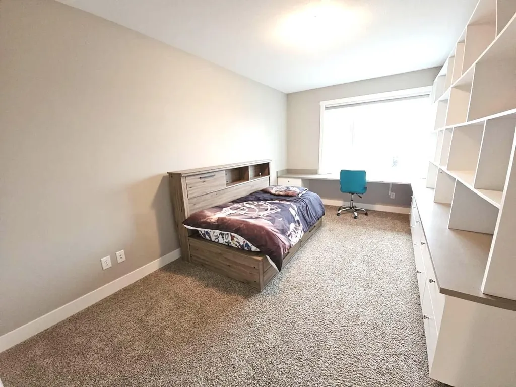 302 Sixmile Ridge S Lethbridge AB T1K 5W8