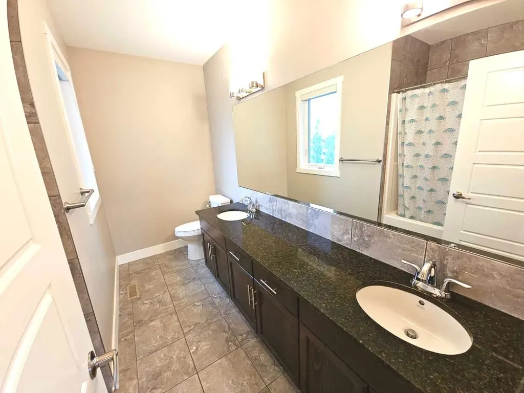 302 Sixmile Ridge S Lethbridge AB T1K 5W8