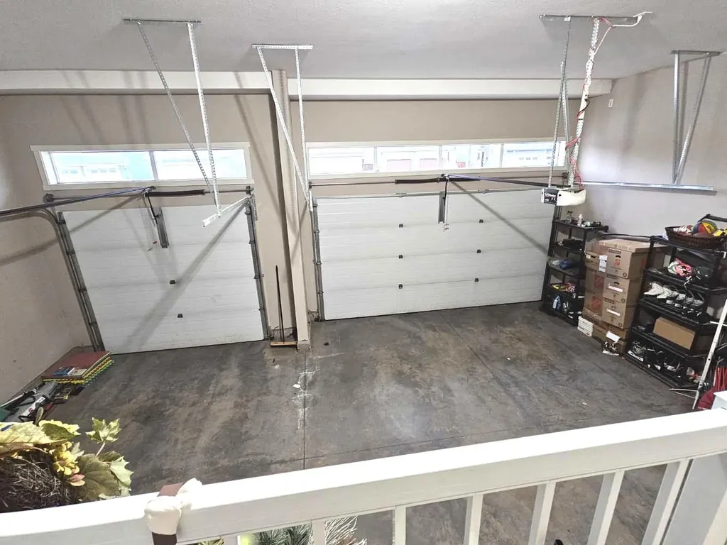 302 Sixmile Ridge S Lethbridge AB T1K 5W8