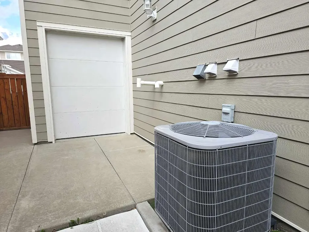 302 Sixmile Ridge S Lethbridge AB T1K 5W8