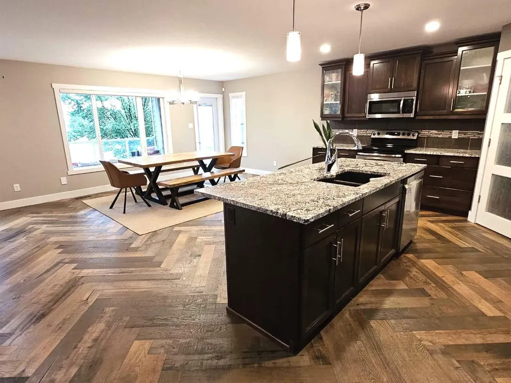 302 Sixmile Ridge S Lethbridge AB T1K 5W8