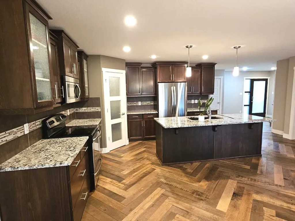 302 Sixmile Ridge S Lethbridge AB T1K 5W8
