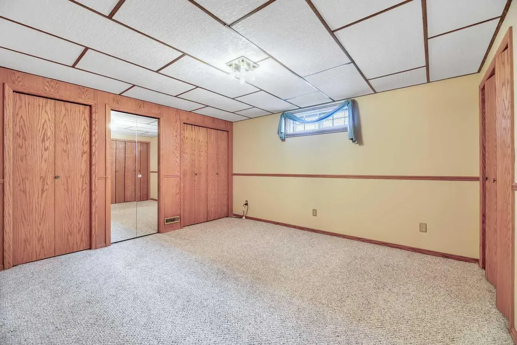 808 Canterbury Drive SW Calgary AB T2W 2A1