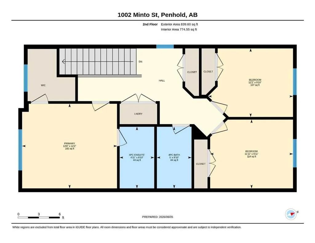 1002 Minto Street Penhold AB T0M 1R0