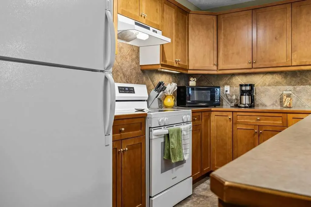 150 Crossbow Place Canmore AB T1W 3H5