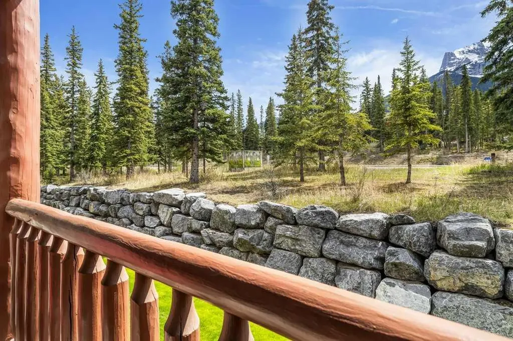 150 Crossbow Place Canmore AB T1W 3H5