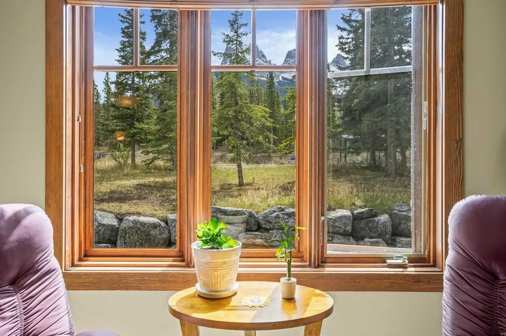150 Crossbow Place Canmore AB T1W 3H5