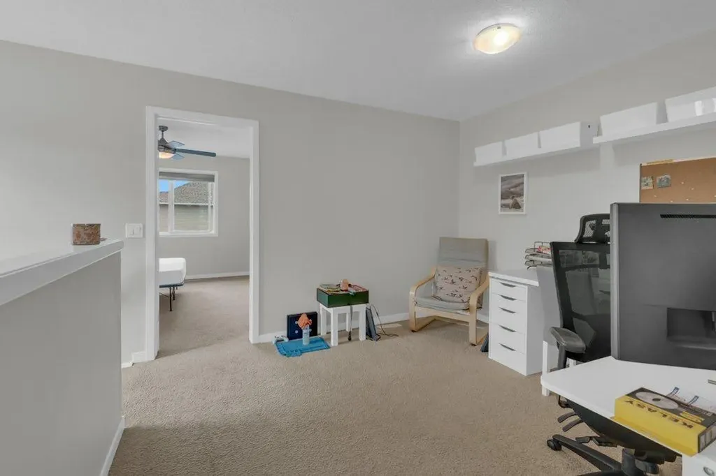 80 Auburn Crest Lane SE Calgary AB T3M 0Z1