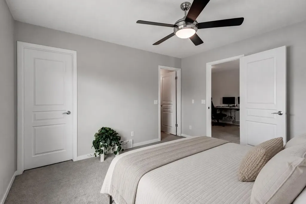 80 Auburn Crest Lane SE Calgary AB T3M 0Z1