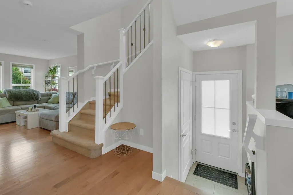 80 Auburn Crest Lane SE Calgary AB T3M 0Z1