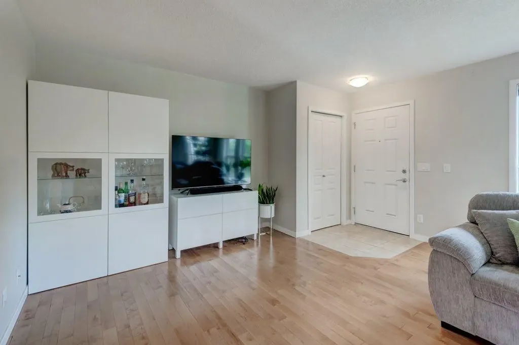 80 Auburn Crest Lane SE Calgary AB T3M 0Z1