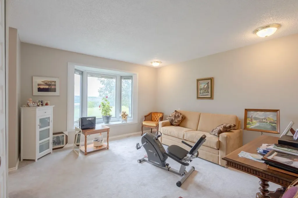 119 Bearspaw Village Crescent Rural Rocky View County AB T3L2P2