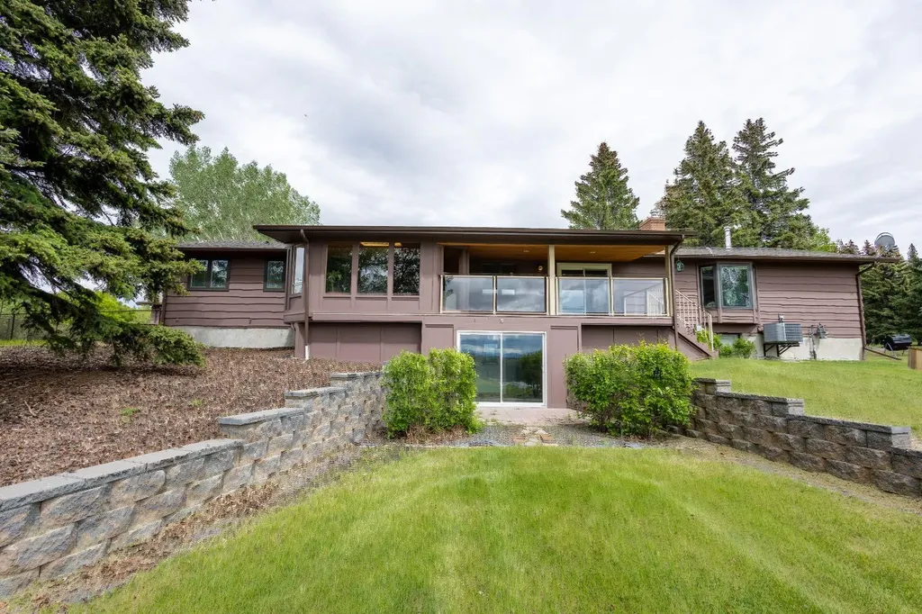 119 Bearspaw Village Crescent Rural Rocky View County AB T3L2P2