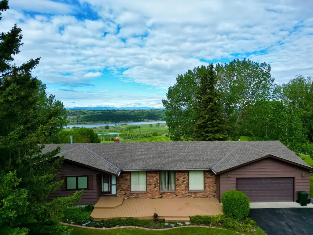 119 Bearspaw Village Crescent Rural Rocky View County AB T3L2P2