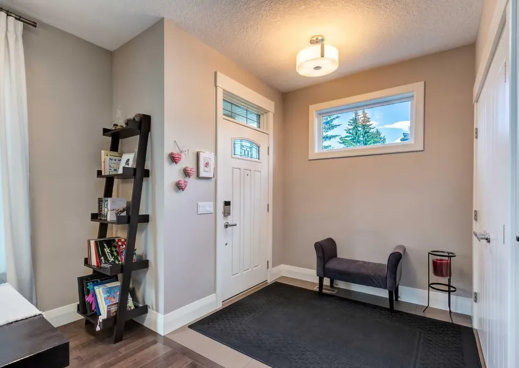 2039 45 Avenue SW Calgary AB T2T 2P6