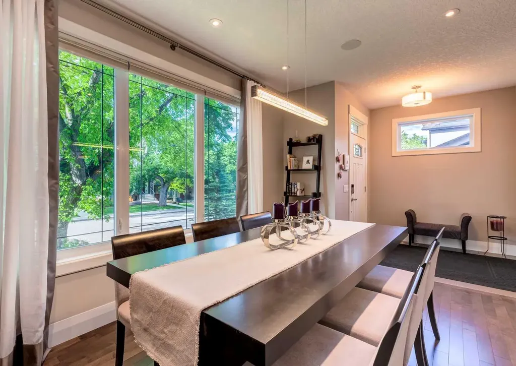 2039 45 Avenue SW Calgary AB T2T 2P6