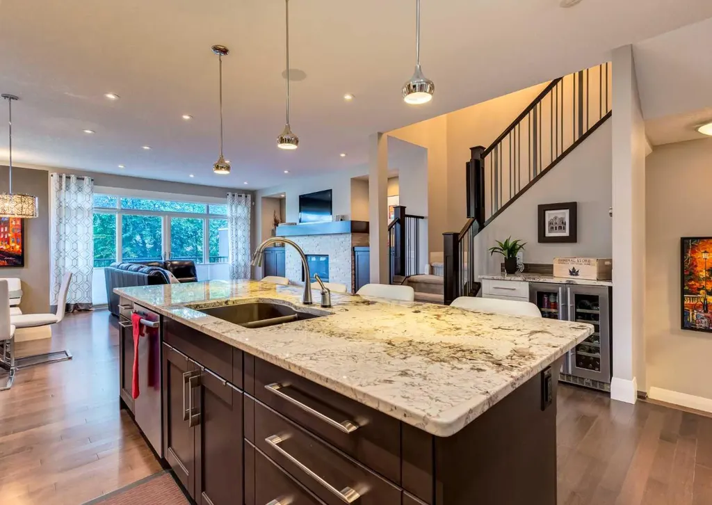 2039 45 Avenue SW Calgary AB T2T 2P6