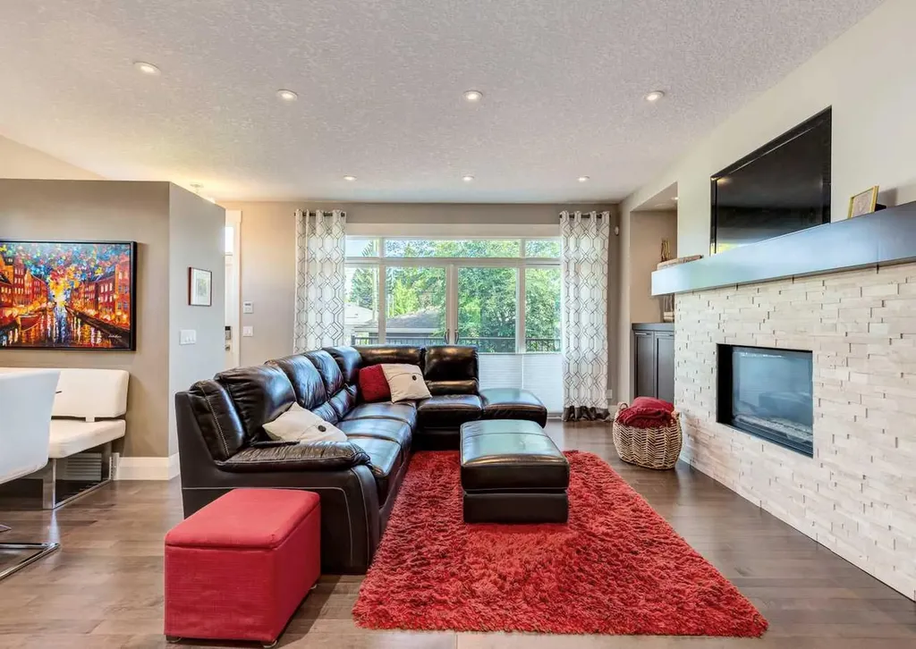2039 45 Avenue SW Calgary AB T2T 2P6