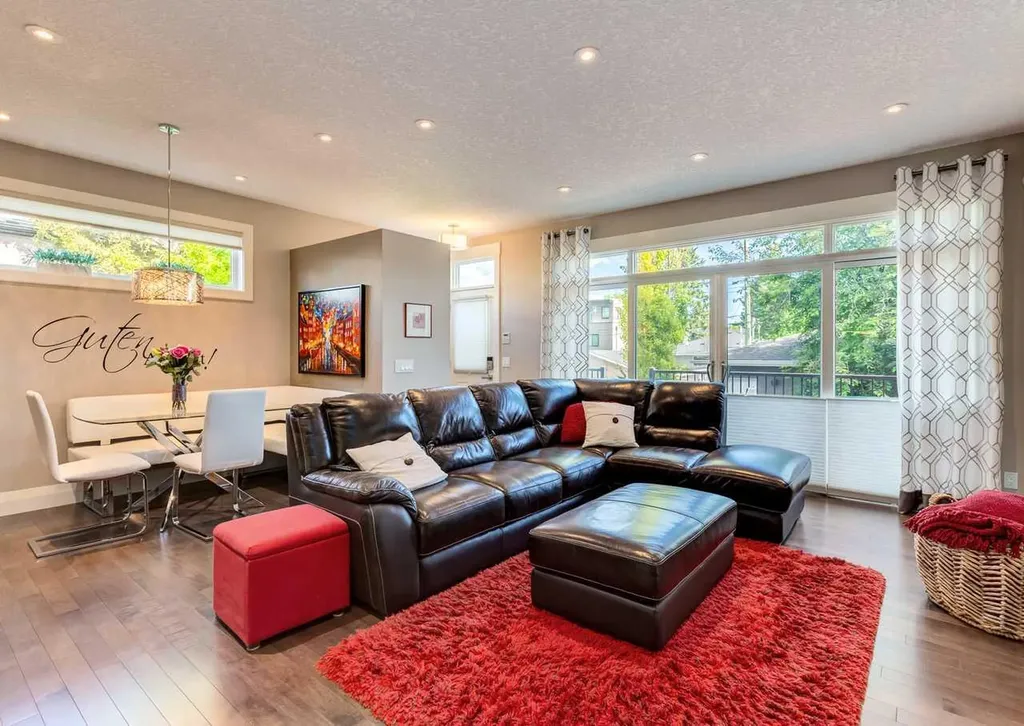 2039 45 Avenue SW Calgary AB T2T 2P6