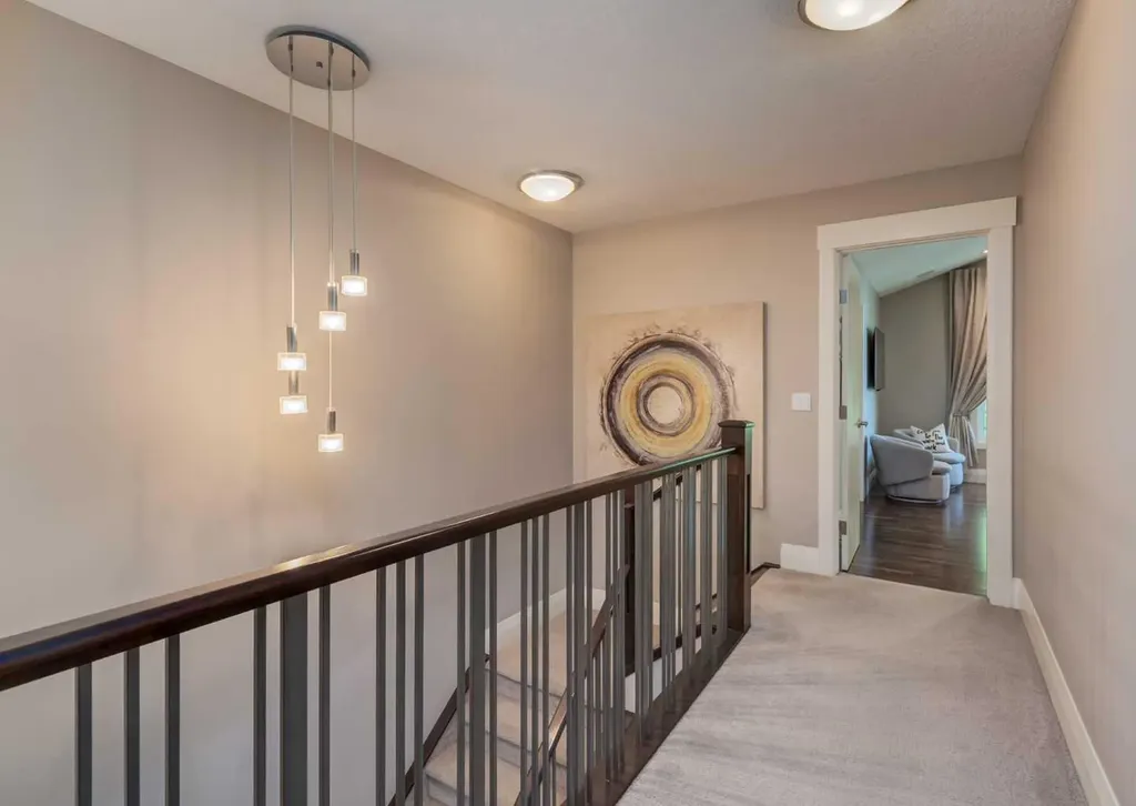 2039 45 Avenue SW Calgary AB T2T 2P6