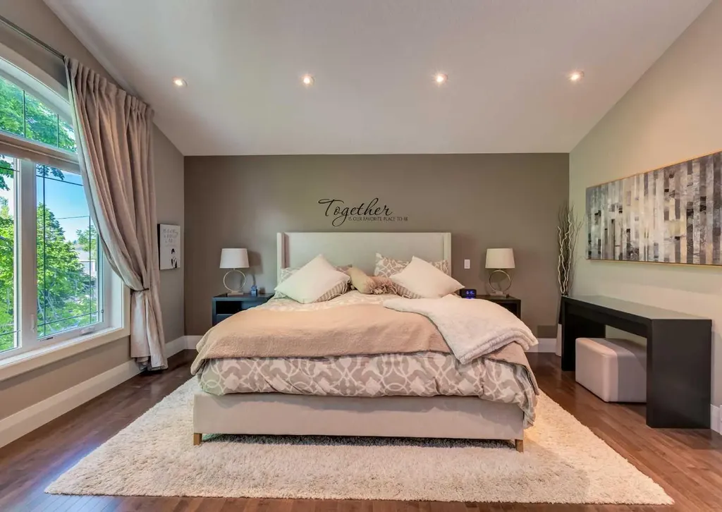 2039 45 Avenue SW Calgary AB T2T 2P6