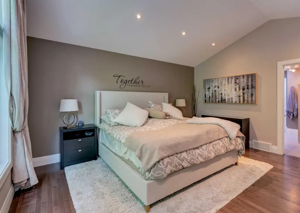 2039 45 Avenue SW Calgary AB T2T 2P6
