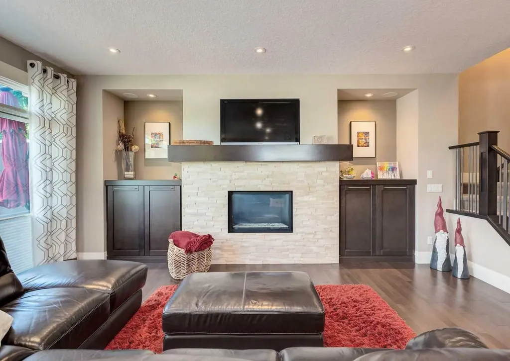 2039 45 Avenue SW Calgary AB T2T 2P6