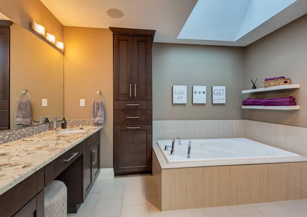 2039 45 Avenue SW Calgary AB T2T 2P6