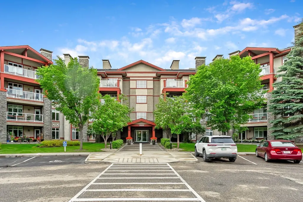 1311 Lake Fraser Green SE Calgary AB T2J 7H6