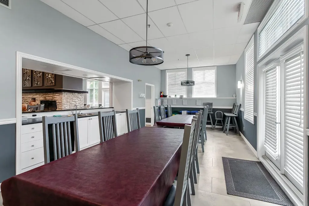 1311 Lake Fraser Green SE Calgary AB T2J 7H6