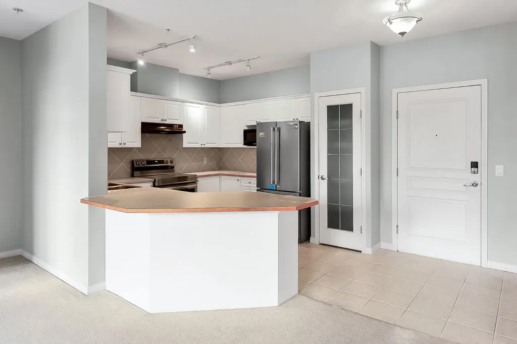 1311 Lake Fraser Green SE Calgary AB T2J 7H6