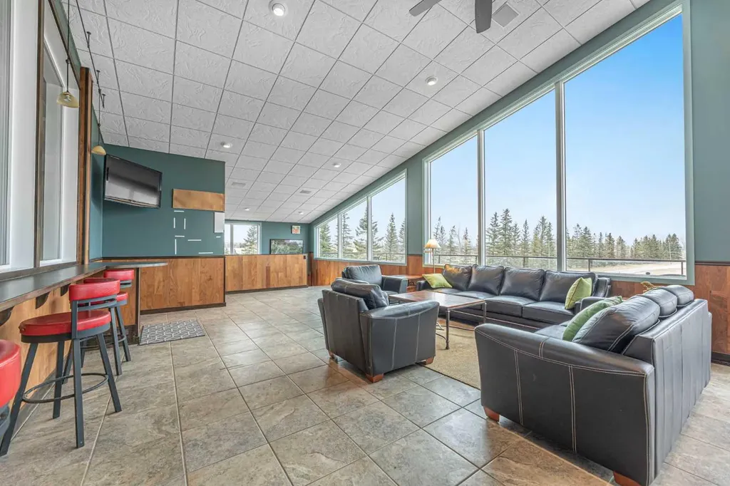16117 Highway 552 Highway W Rural Foothills County AB T1S 5N1