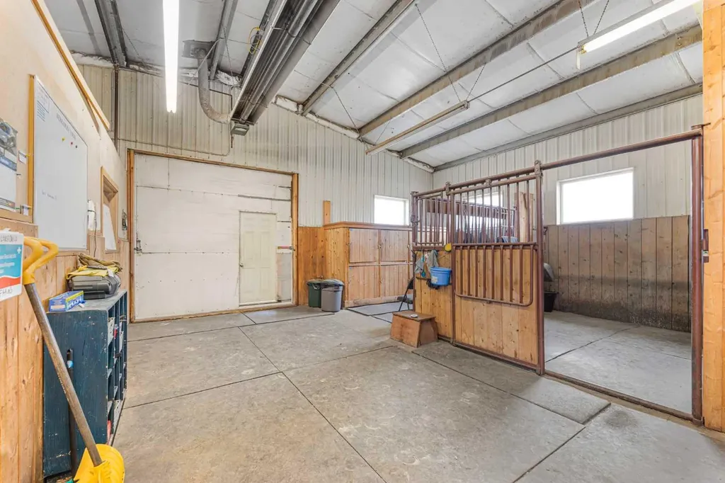 16117 Highway 552 Highway W Rural Foothills County AB T1S 5N1