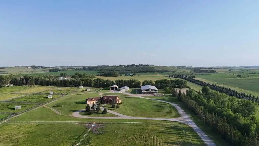 16117 Highway 552 Highway W Rural Foothills County AB T1S 5N1