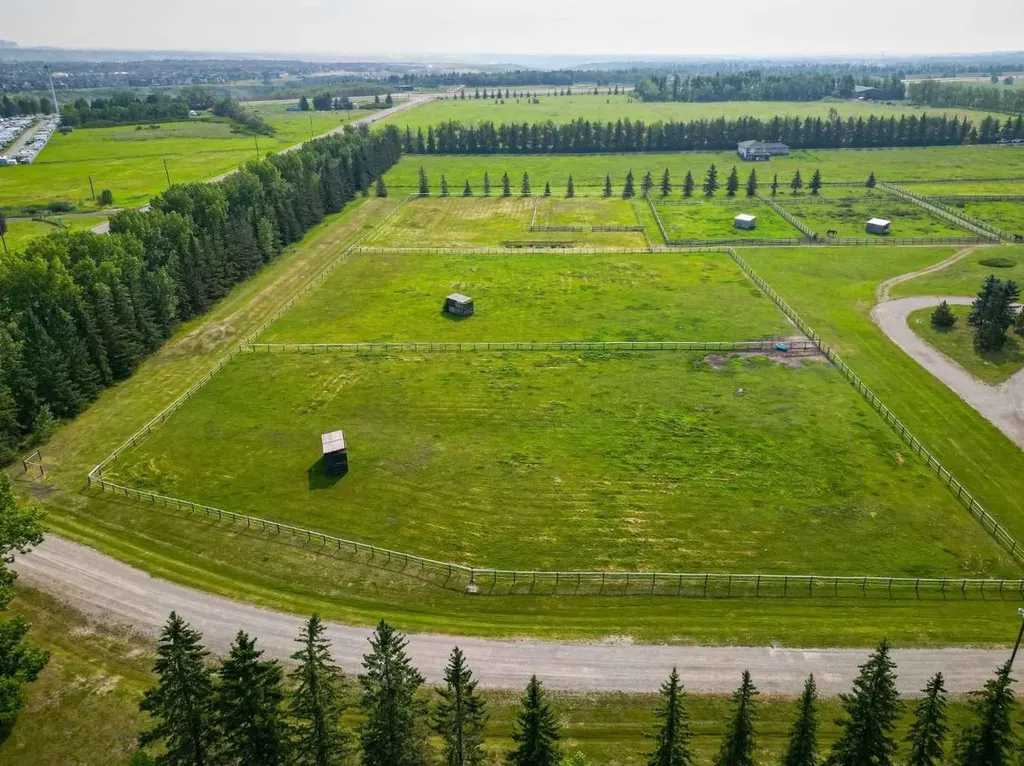 16117 Highway 552 Highway W Rural Foothills County AB T1S 5N1