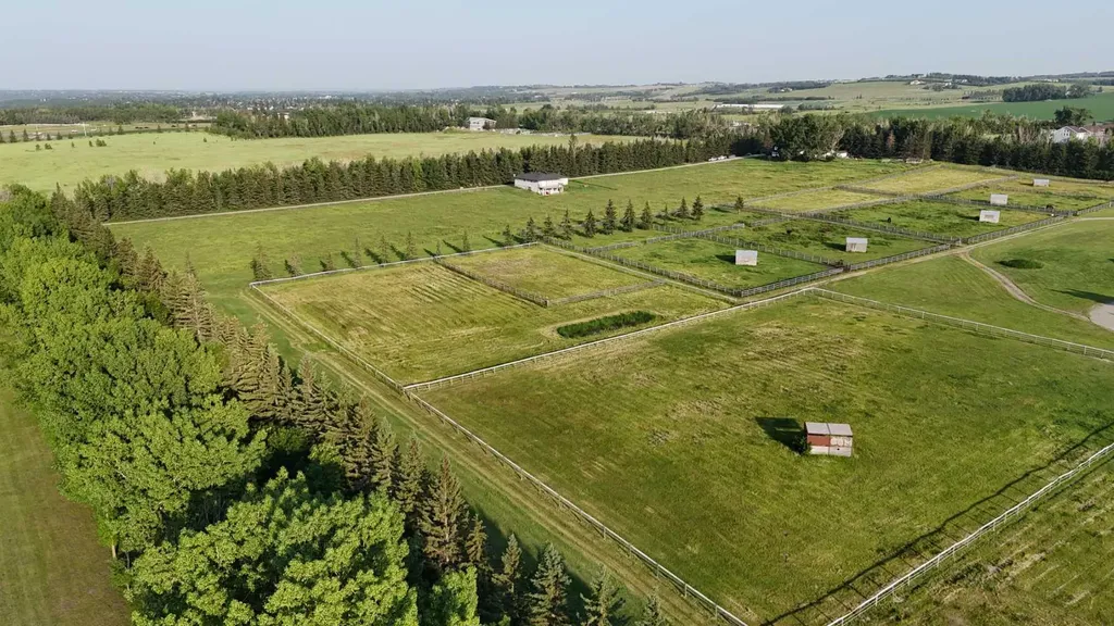 16117 Highway 552 Highway W Rural Foothills County AB T1S 5N1