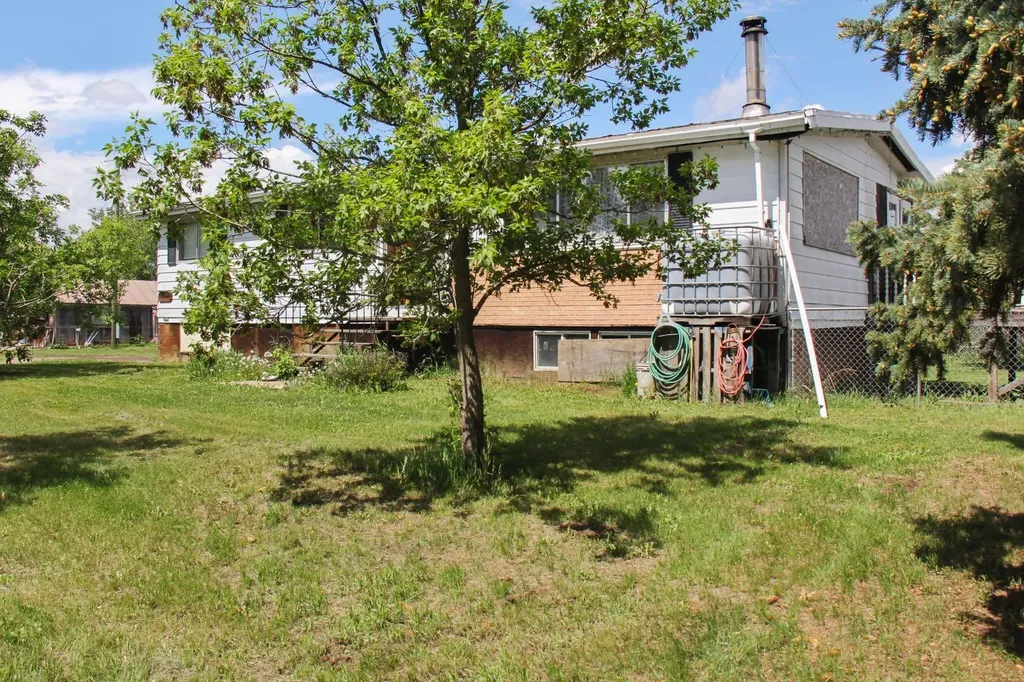 14144 Township Road 422 Rural Flagstaff County AB T0B 1R0