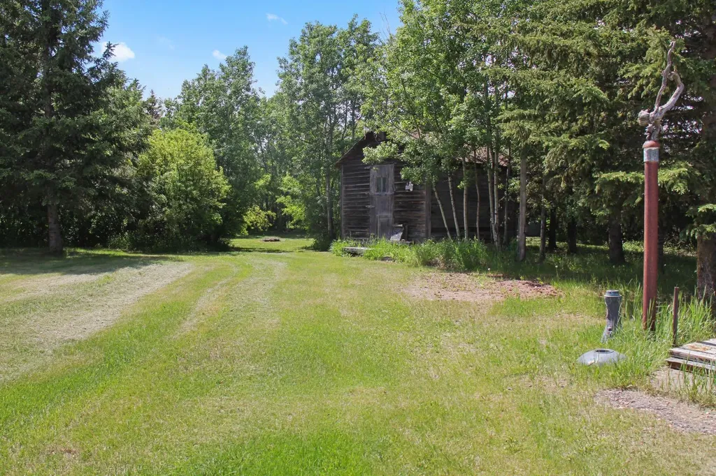 14144 Township Road 422 Rural Flagstaff County AB T0B 1R0